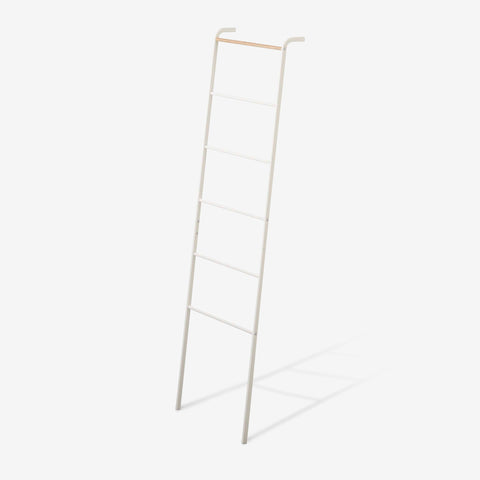 Leaning Ladder Hanger